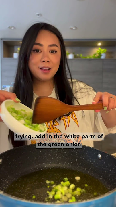 Let's make the FAMOUS Din Tai Fung Egg Fried Rice - it only takes 20 minutes!