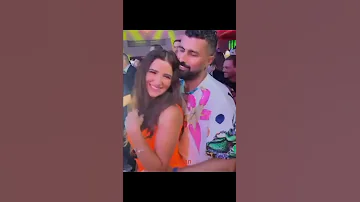 شوف وساخه المخرج محمد سامي مع مي عمر بوس وتفعيص امام الجميع 