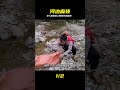 她好奇打開麻袋,里面驚人秘密讓她嚇傻眼!
