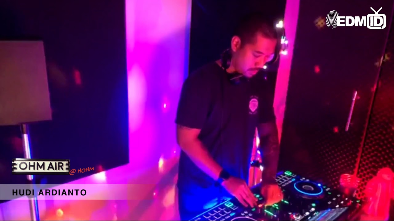 OMAIR pres. OHM Air @ HOHM - Hudi Ardianto Guest Mix