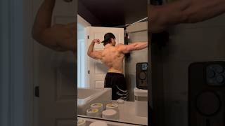 No tripod needed  #gym #muscle #natty #aesthetic #foryou