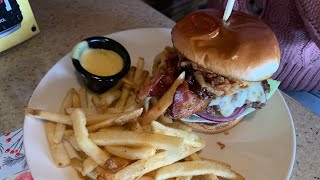 Applebee’s Restaurant Vlog
