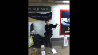 Auld Lang Syne on Musical Saw in the NYC Subway