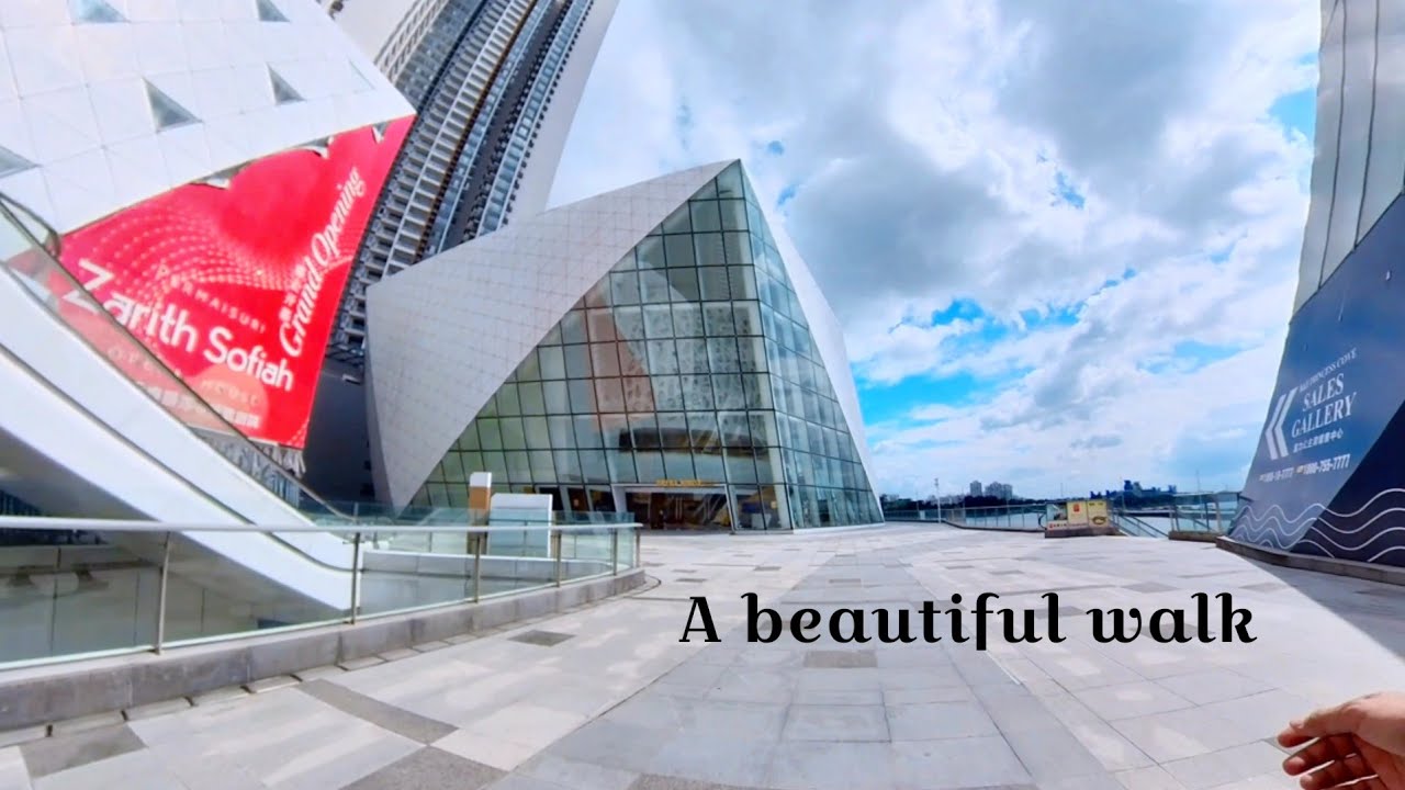 Walking around the Permaisuri Zarith Sofiah Opera House Johor Bahru