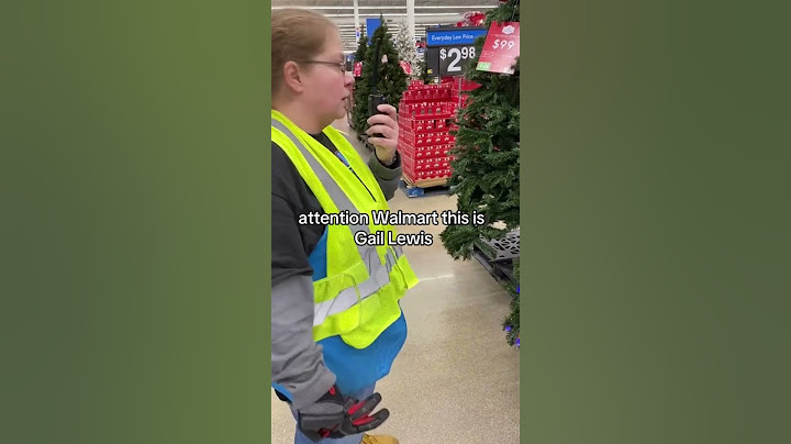 Walmart employee Gail Lewis' sign-off message goes viral #shorts #walmart