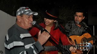 Mayck e Lyan cantando Moda De Viola com o avô em casa👏🏽👏🏽