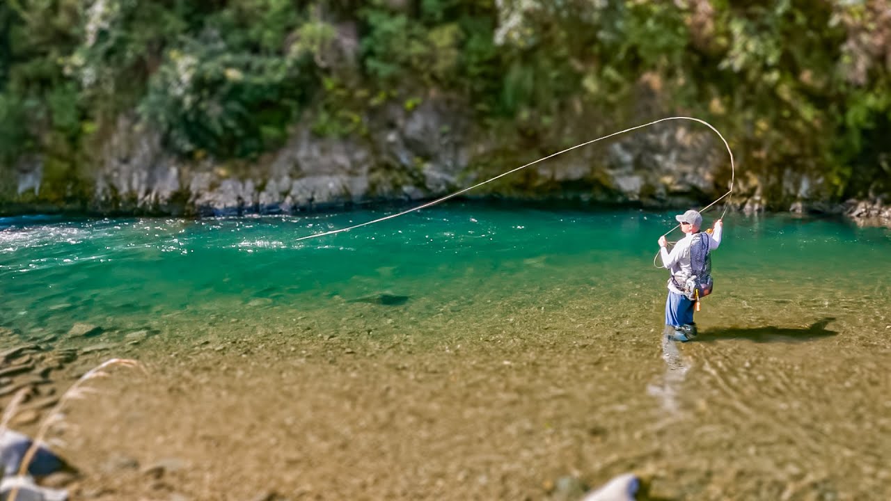 Fly Fishing a CRYSTAL CLEAR Small Stream + How to APPROACH the Water 