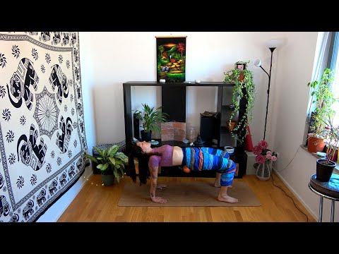 Ardha purvottanasana/Reverse table top explained -Strong body & deep breath - Natural Yoga With Alis