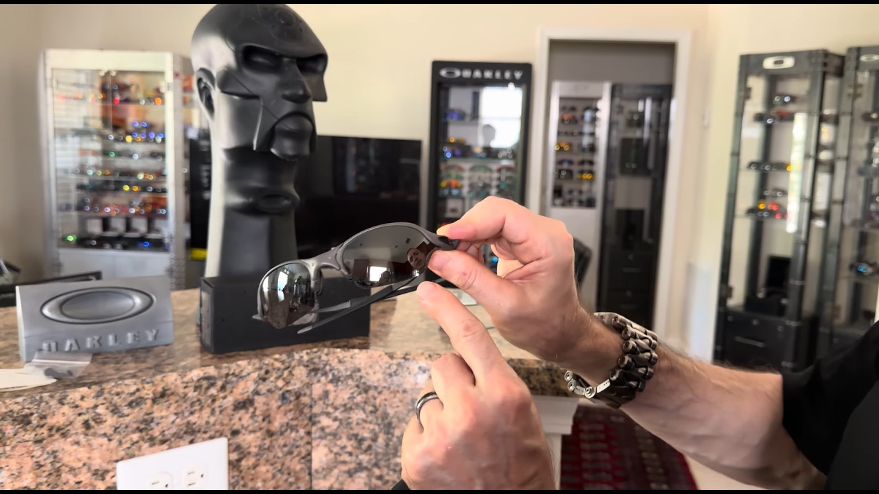 RARE OAKLEYS - UNBOXING and REVIEW of the Romeo 2 in X-Metal