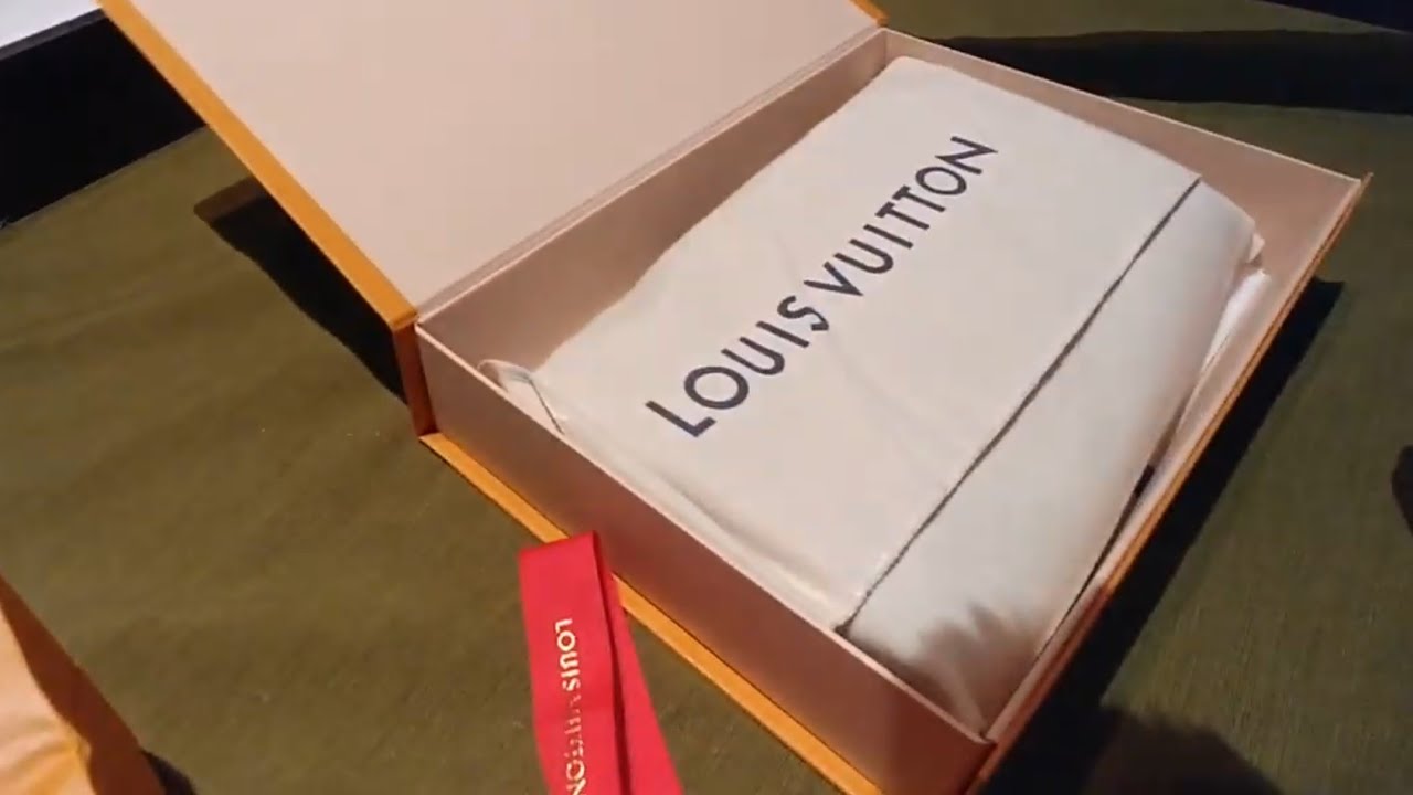 New Louis Vuitton Favorite MM unboxing! - YouTube