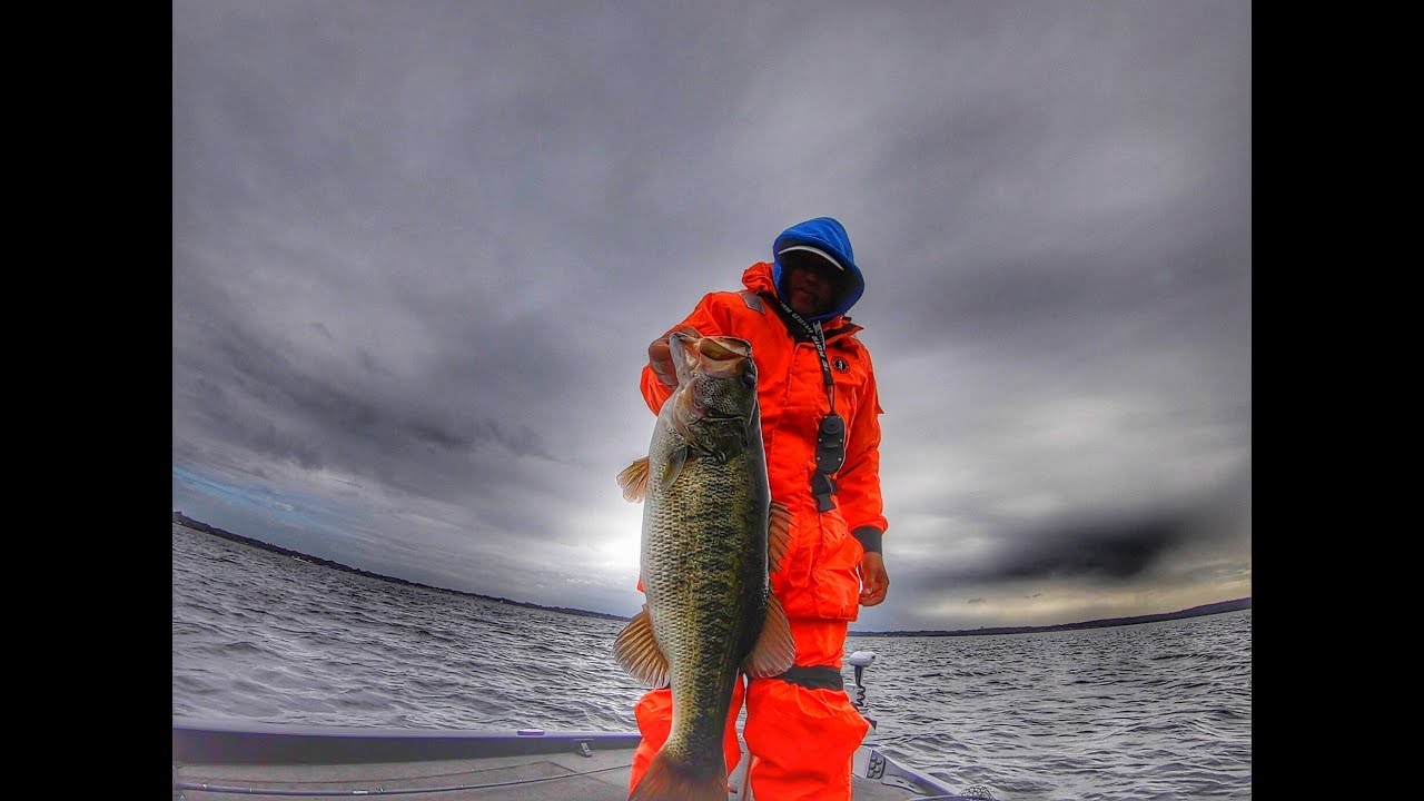 9.10 Pound Bass Caught On Lake Kingsley YouTube