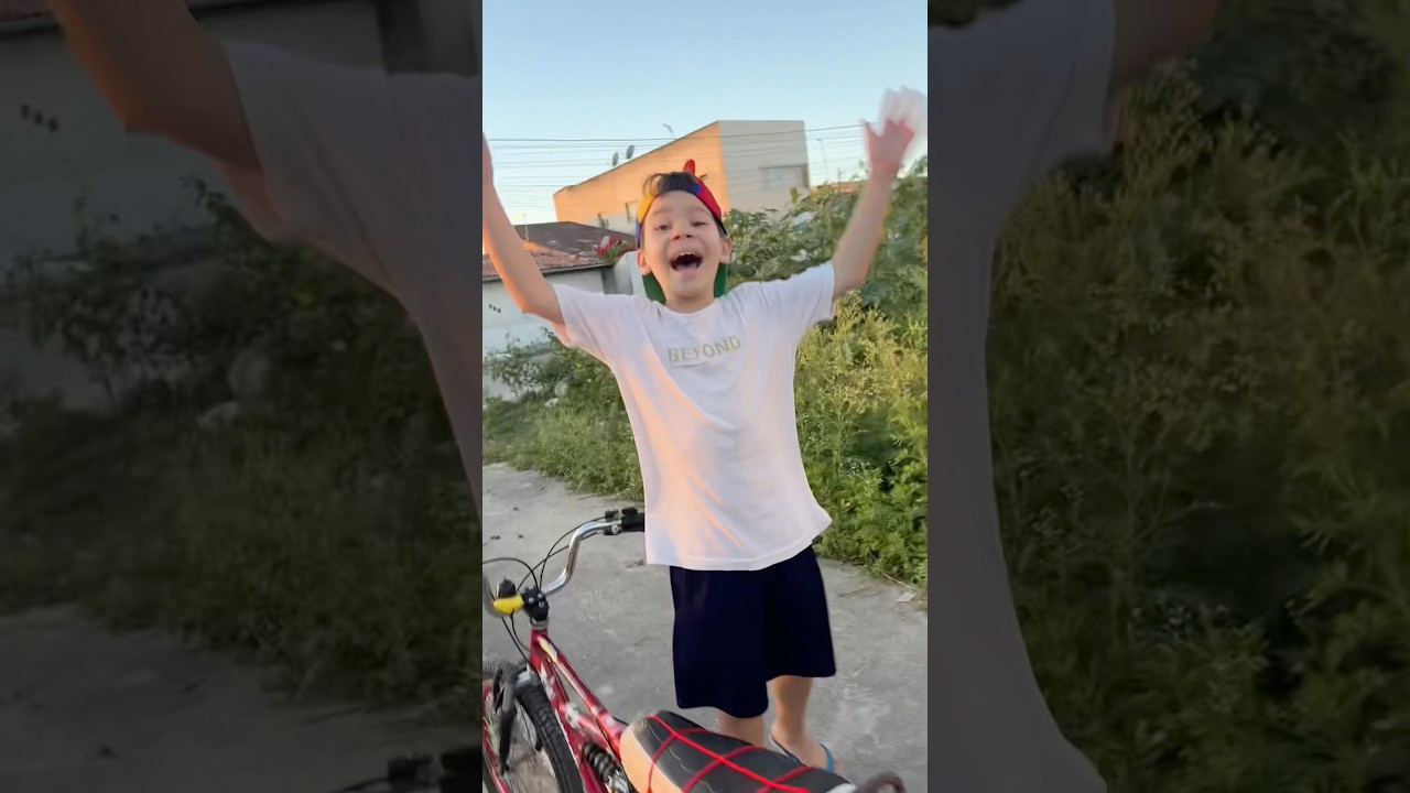 SE LIGA NA MINHA MINI MOTO 🤩😱 