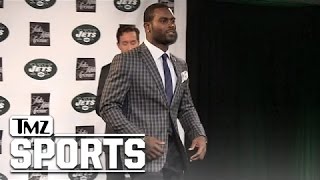 Michael Vick -- Drops Blue Steel ... After Dropping Steelers Tmz Sports