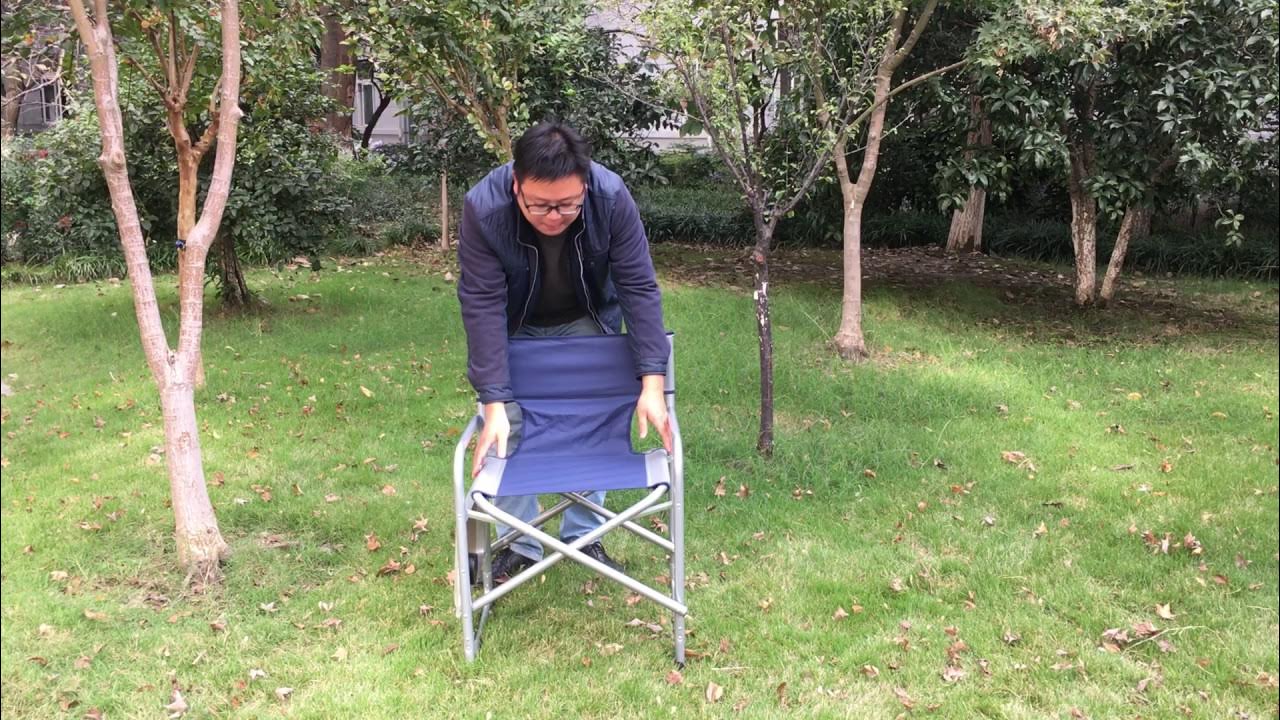 How to Fold up The Director Chair 