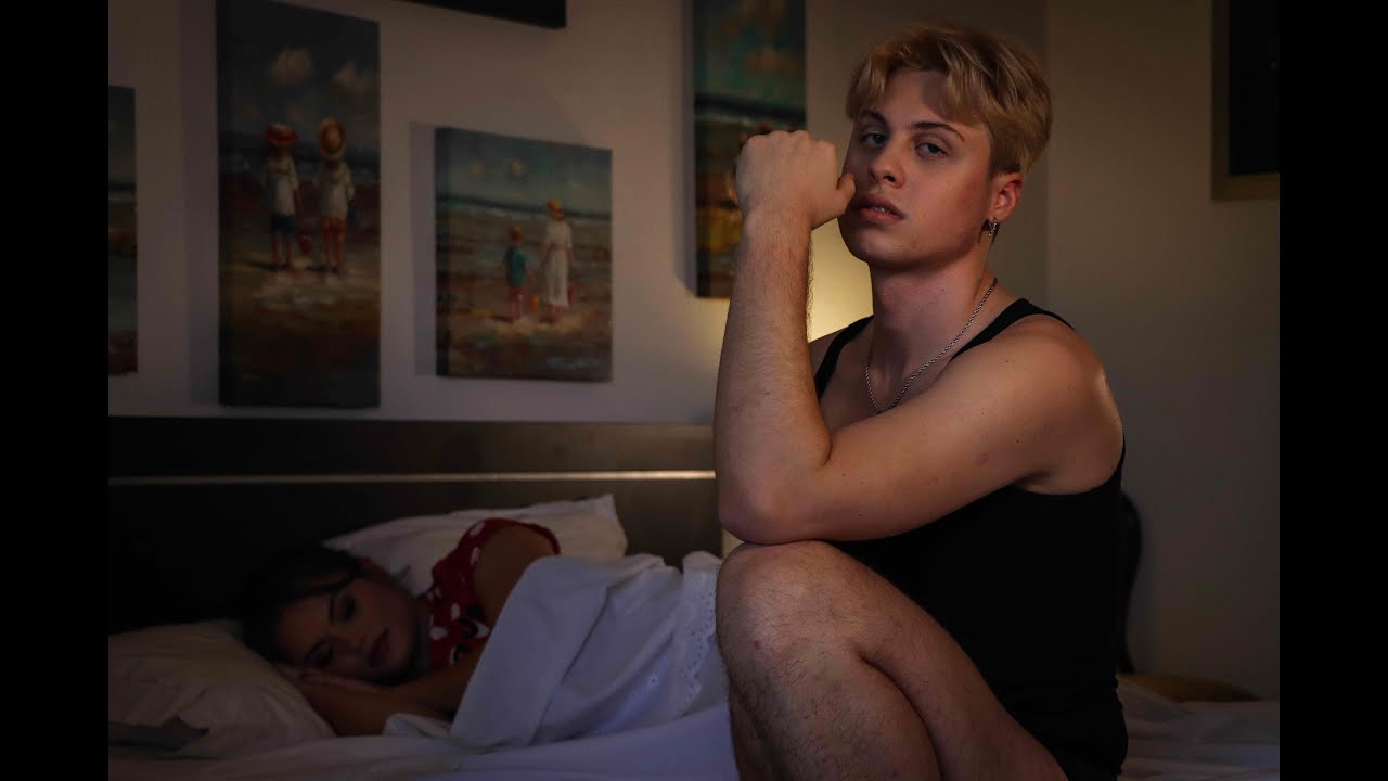 KEVIN - Pra voltares atrás (Official Music Video)