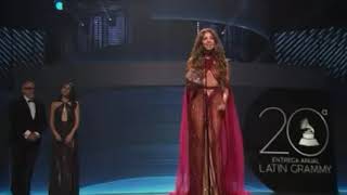 #thalia #latingrammy thalia en los Latin Grammys 2019