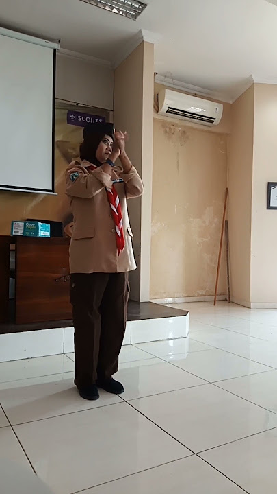 yuyikL - Posisi Tangan saat melakukan 'Tiga Kali Tepuk Pramuka'