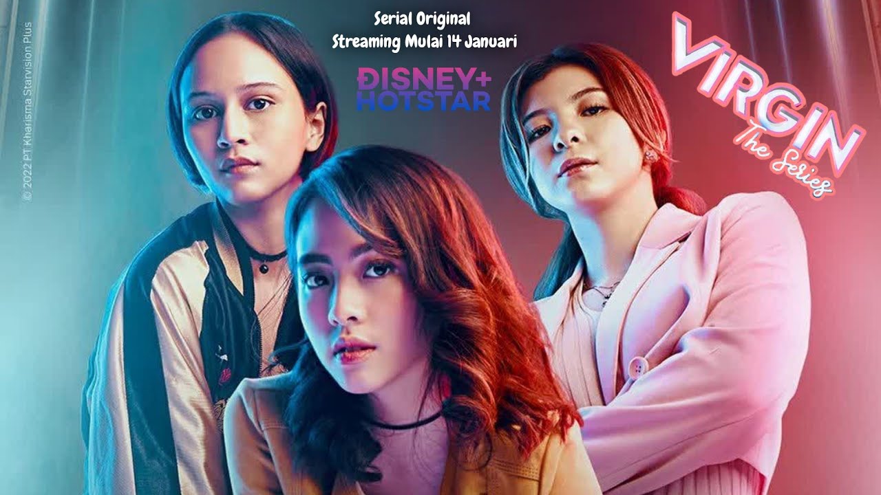 Siqish va sorish xorozlar Inna Lovening yalangoch fotosurati