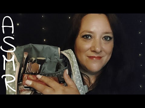 ASMR| What's in my Make up Bag /Mouth Sounds/Tapping/Soft Whispering/German/Deutsch