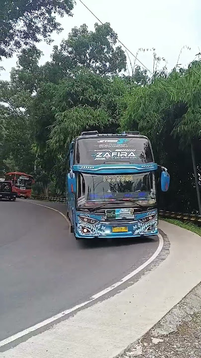 Bus Basuri Zafira Nada Stecu stecu