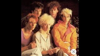 Kajagoogoo - Frayo.  Live at the Hammersmith Odeon 1983 TV video