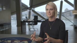 The Martian: Mackenzie Davis 'Mindy Park' Behind the Scenes Movie Interview | ScreenSlam