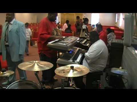 Fellowshipping Churches Groovin After the Annual C...