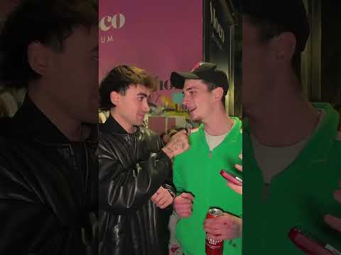 👉Buscándole Novia a un THERIAN