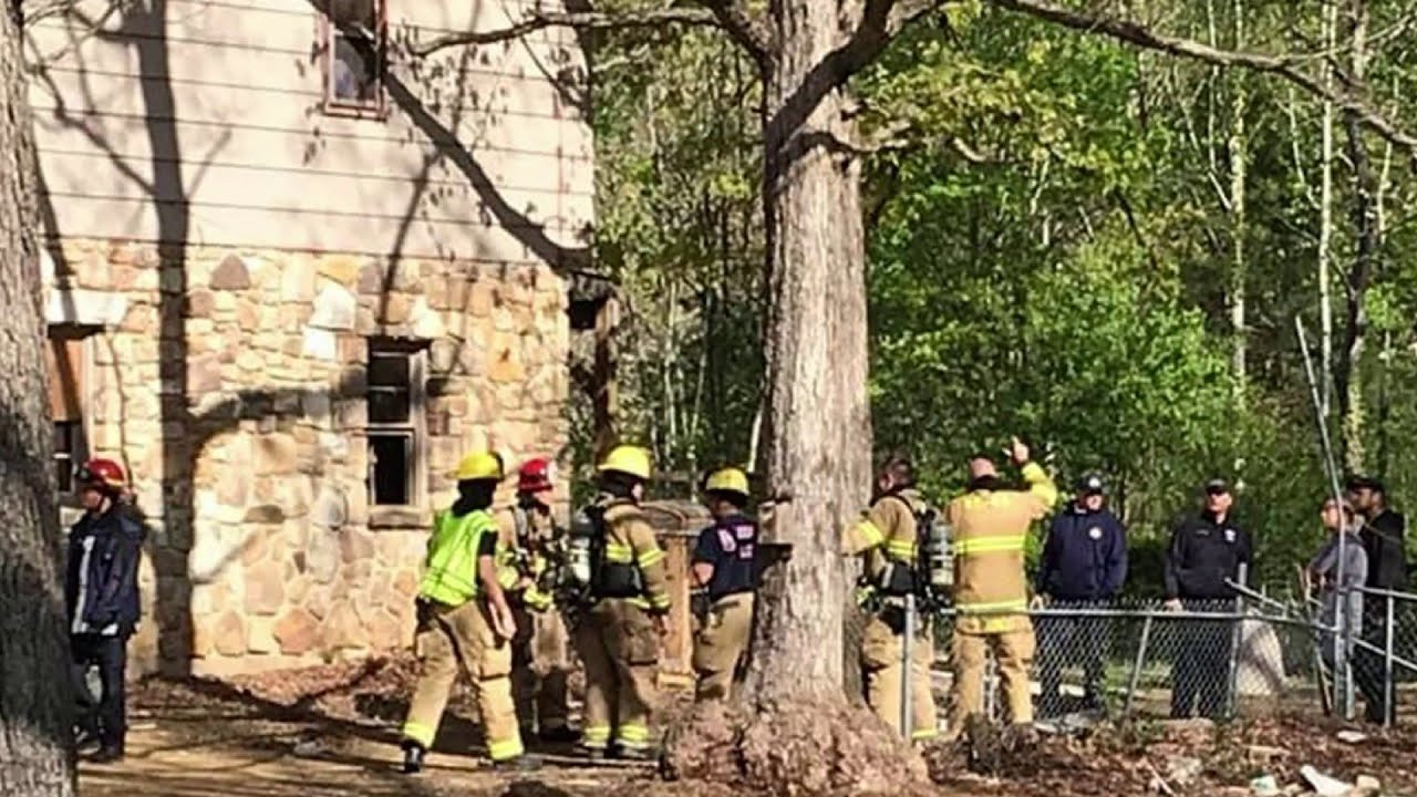 Family of seven displaced after Roanoke County fire - YouTube