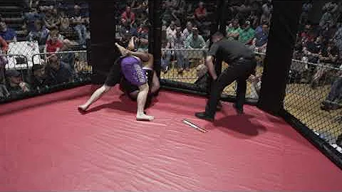 Derek James vs Christian Echols