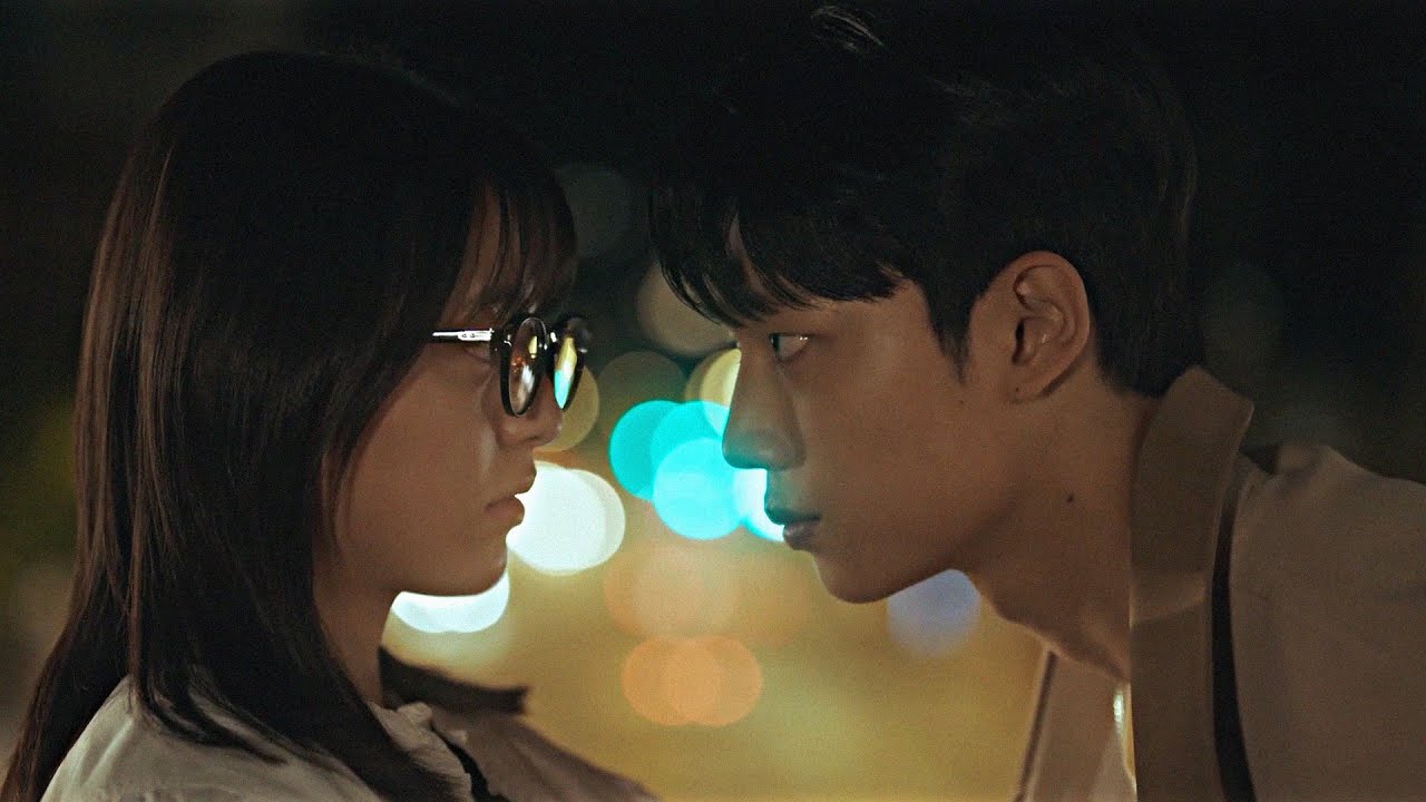 Игнорировала его, но он влюбился еще сильнее