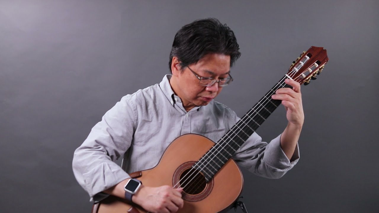 Tango from Suite del Plata No.1 - M. D. Pujol played by Stephen Chau on G. Smallman (2012) guitar