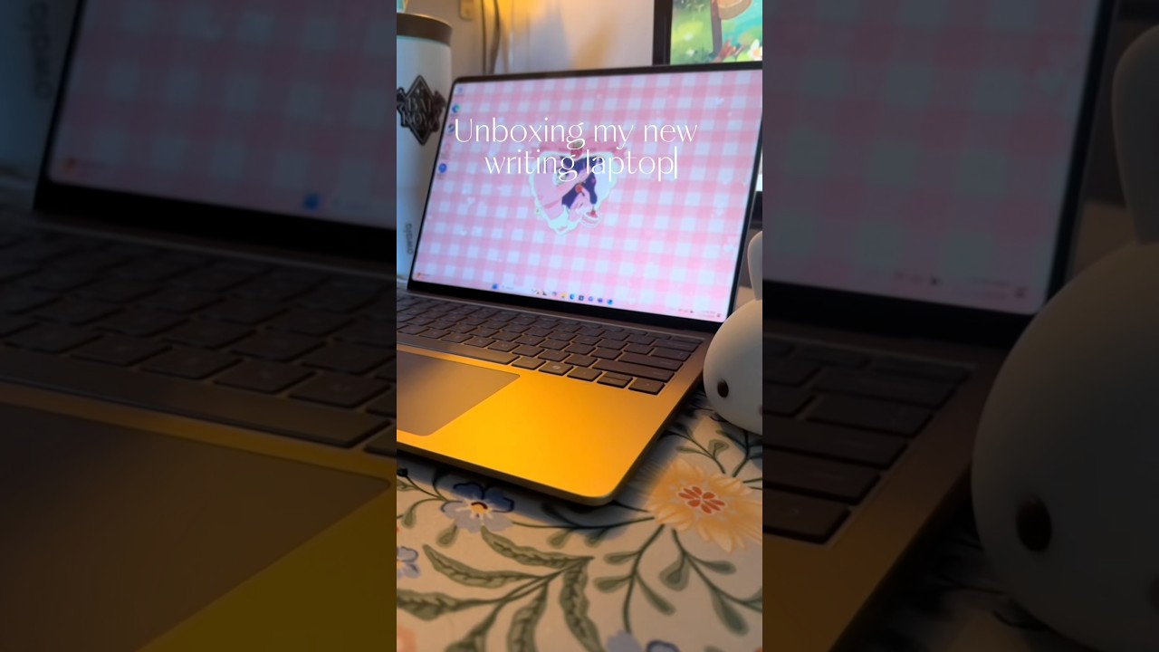 Unboxing my new writing laptop. Surface Laptop 7 COLOR: Dune