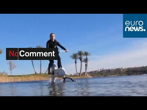 This e-Bike can ride on water