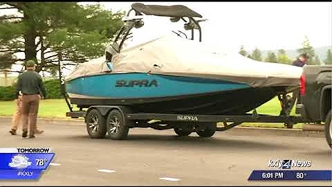 Mussel sniffing dog highlights importance of stopping invasive species