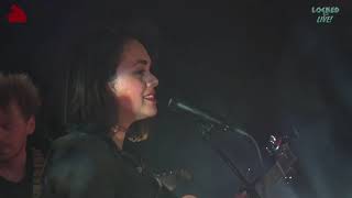 Download Lagu T A M A R - Nooit Te Weinig Tijd Voor Een Liedje // Locked \u0026 Live // Poppunt Drenthe MP3