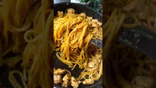 Honey, garlic and chilli chicken spaghetti #spaghetti #chicken #food #foodrecipe #spaghettirecipes