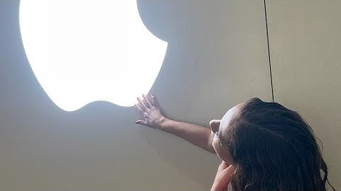 Finding An Apple Store Blindly Is A Whole Adventure, But This Is How I Do it! 😣  #NoisyStore