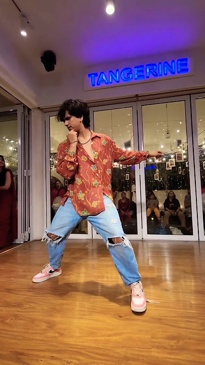 Laal Peeli Akhiyaan..♥️💙✨ #shehzaankhan