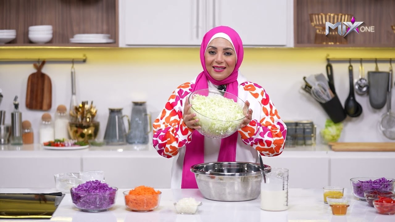 سلطة الكول سلو اللي الكل بيدور عليها عشان حلاوة طعمها