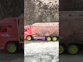 Powerful rc truck transporting heavy brick #rctruck #rccars