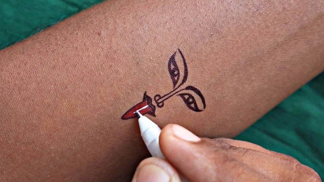 Delhiites get inked to ace the Navaratra look  Delhi News  Times of India