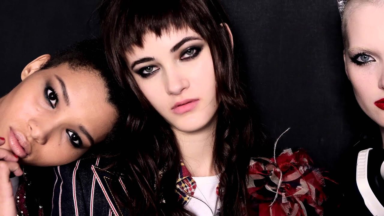 カリーヌ・ロワトフェルドが贈る、itモデル7人が繰り広げるハザーダス