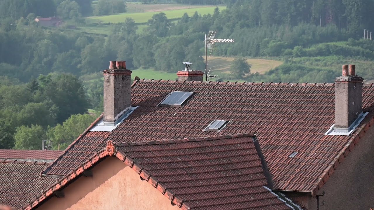 Du Balcon en Août. From the Balcony in August. Chauffailles