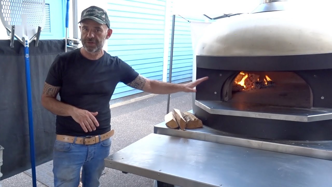 Review of my wood fire. Pizza oven. Griffin (AMOBOX) - YouTube