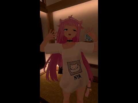 VRChatワールド巡り撮影会📸雑談配信 #shorts