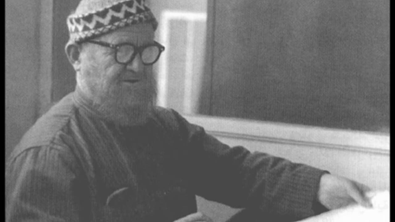 تلاوة نادرة للشيخ الألباني من سورة الفرقان HQ