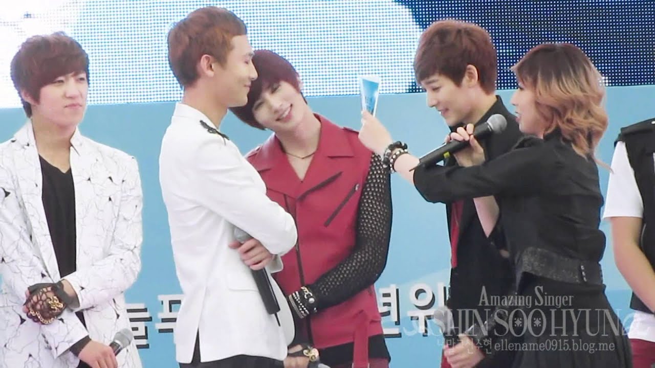 120516 청소년 주간기념 축하공개방송 AJ & Kevin 어색하지않아요♥