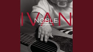 Video thumbnail of "Iván Noble - A los Leones"