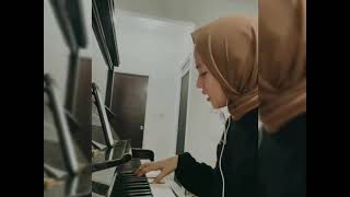 Wana Bein Eideik Cover piano + Lirik Lagu Nissa Sabyan